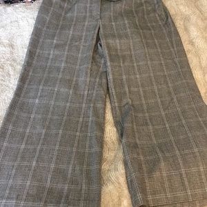 White House Black Market Plated Cropped Pants M